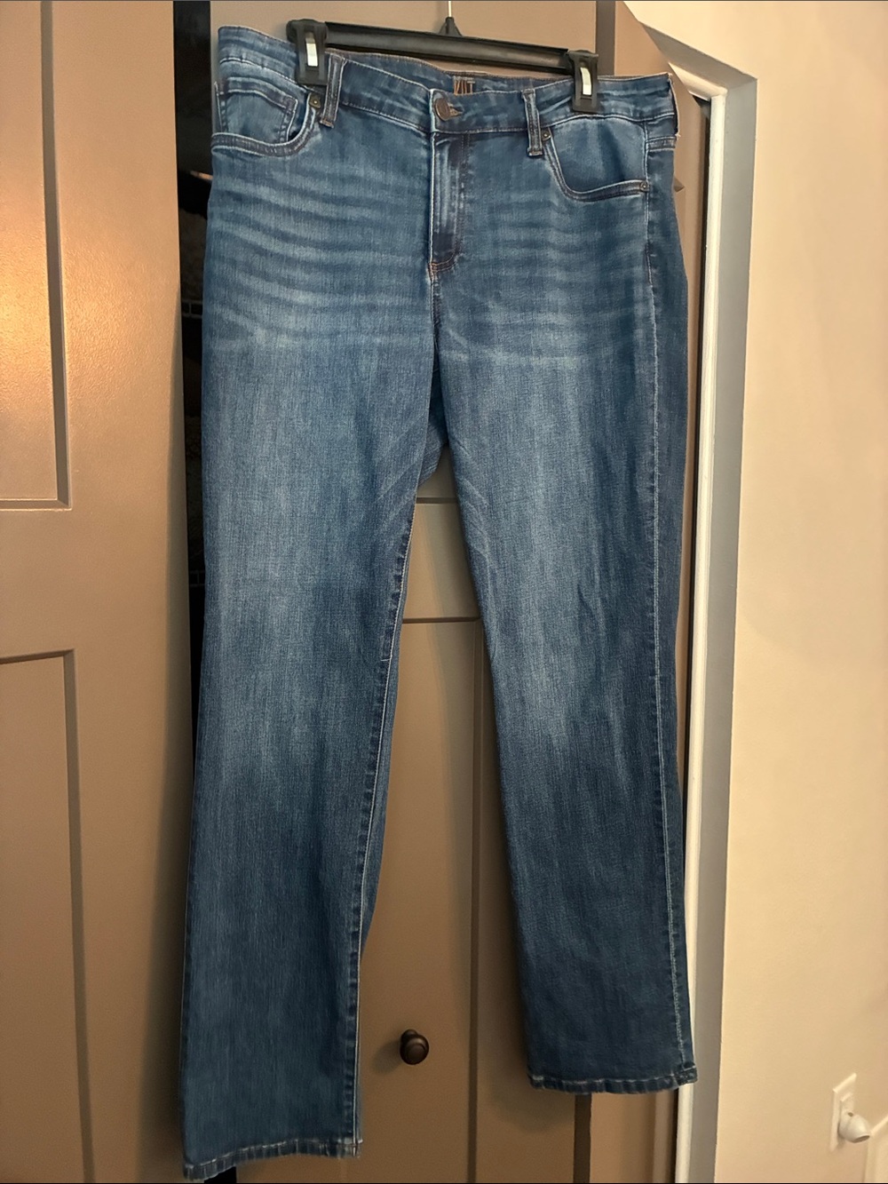 Kut from the Kloth Women’s Medium Blue Straight Jeans